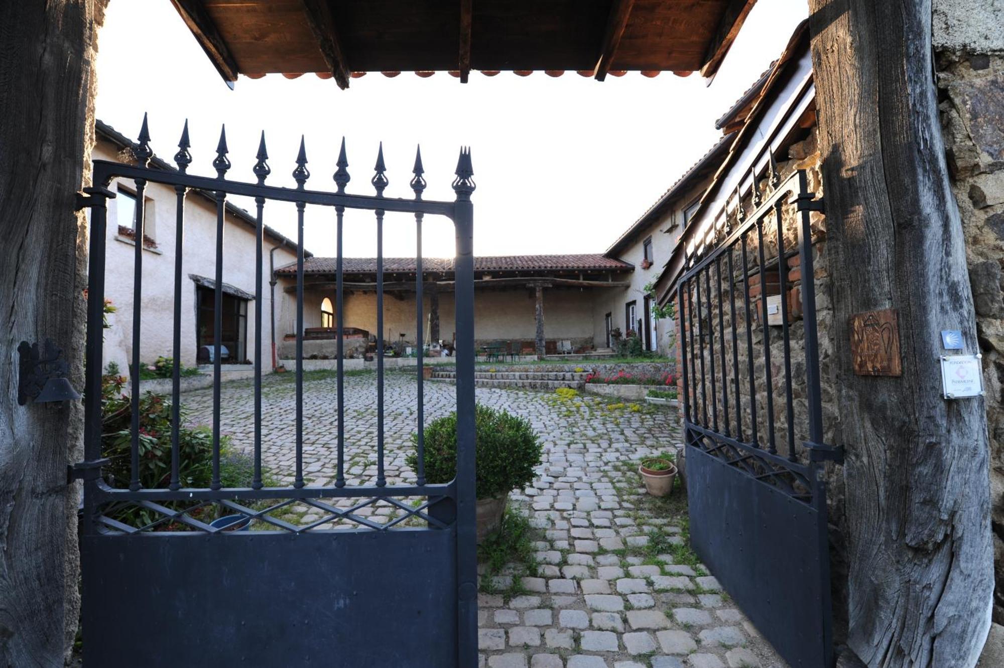Bed and Breakfast Chez Jacotte Et Elia Saint-Galmier Zewnętrze zdjęcie