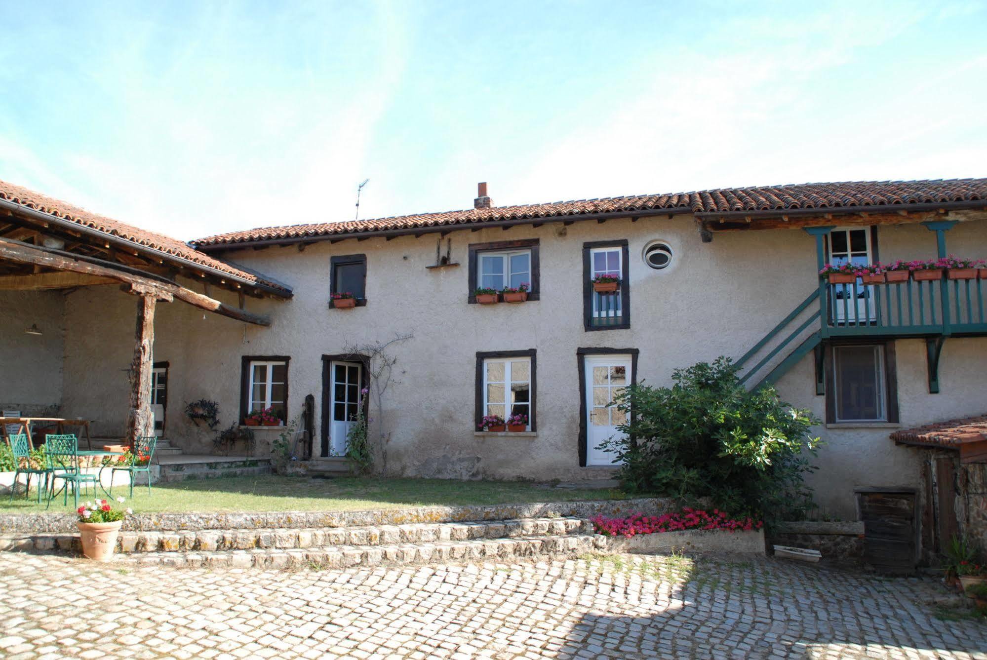 Bed and Breakfast Chez Jacotte Et Elia Saint-Galmier Zewnętrze zdjęcie